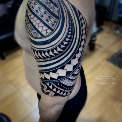 Hình xăm maori ,art bên bình thực hiện 