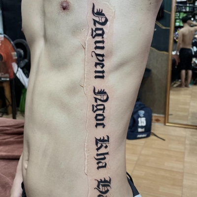 hình xăm tên con gái font medival gothic 